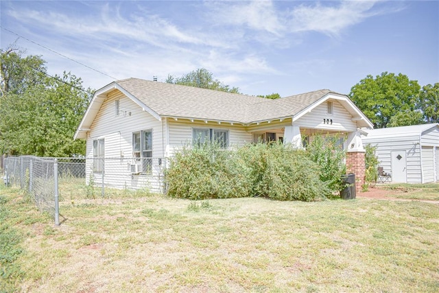 view of front of house featuring a front yard