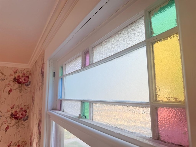 room details with ornamental molding