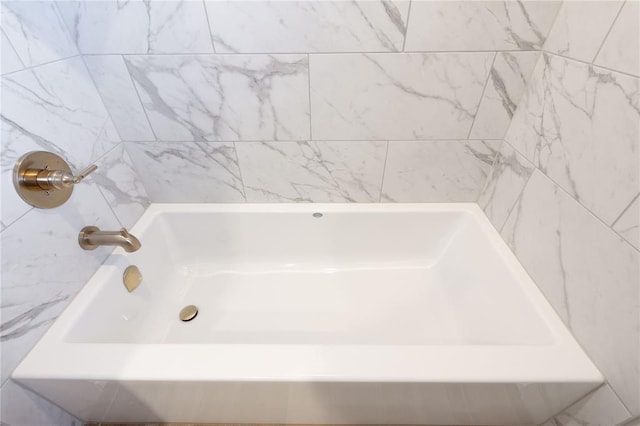 bathroom featuring a bathing tub