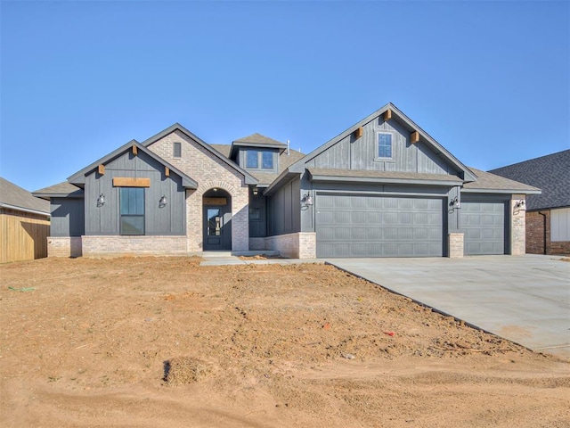 craftsman-style home with a garage