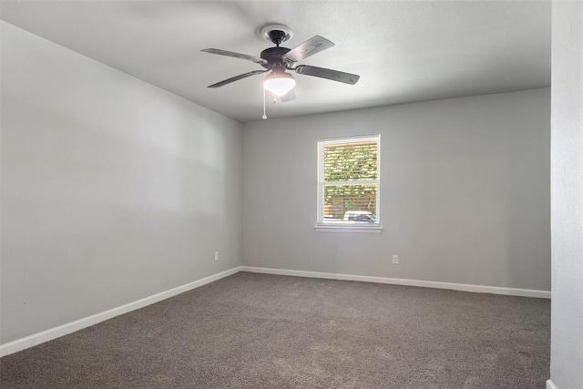 unfurnished room featuring carpet flooring and ceiling fan