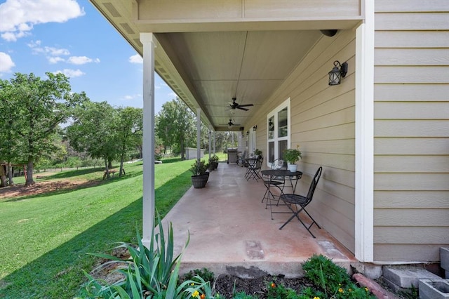 view of patio with ceiling fan