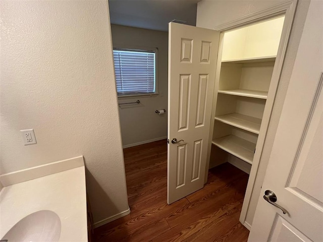 208 N Kay Dr, Broken Bow, OK 74728 - view of closet