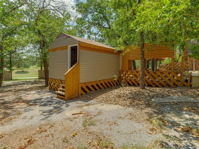 view of outbuilding