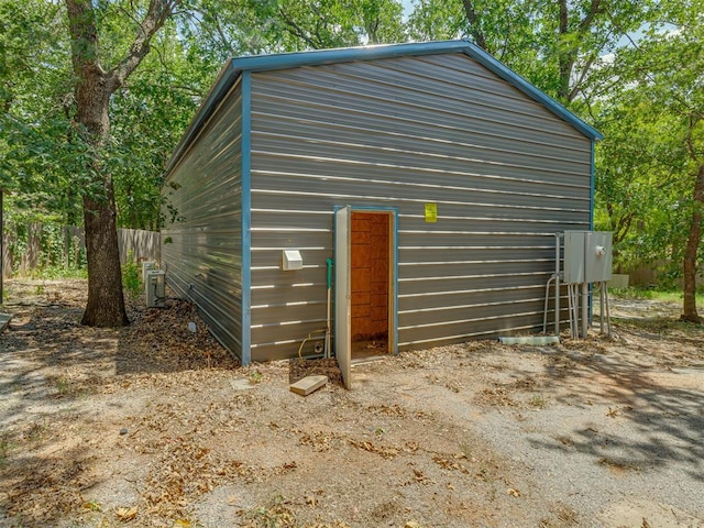 view of outbuilding