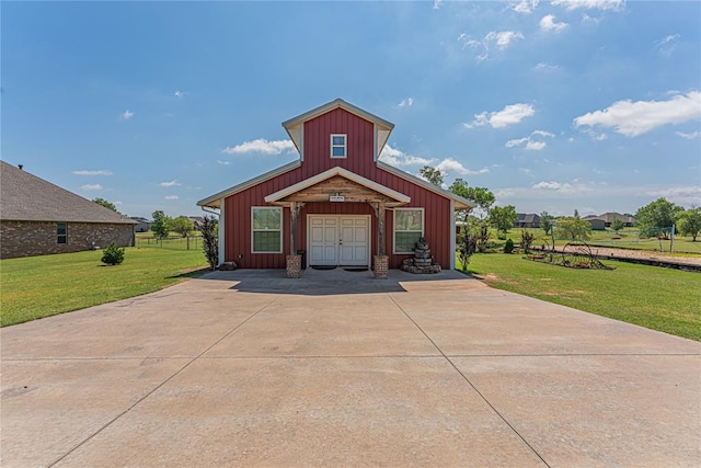 view of front of home with a front yard