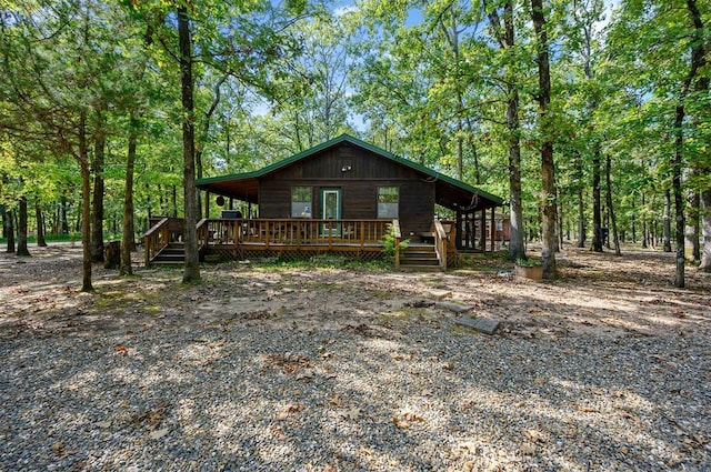 view of front facade featuring a deck