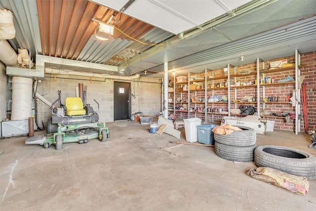 103 Park Dr, Sayre, OK 73662 - view of garage