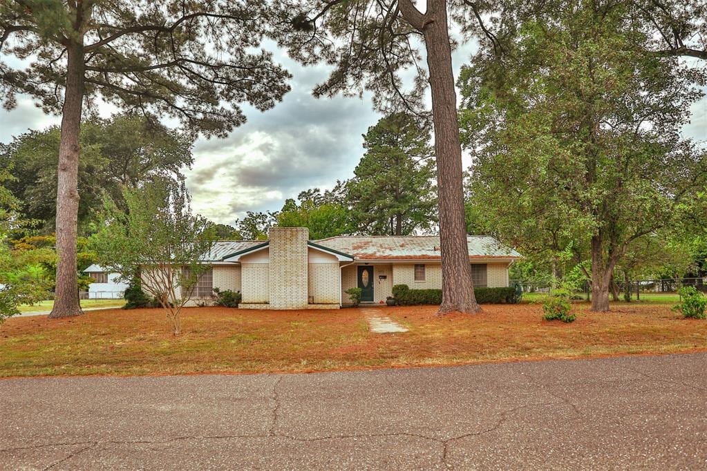 view of single story home