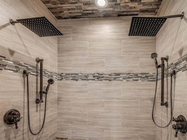 bathroom featuring tiled shower