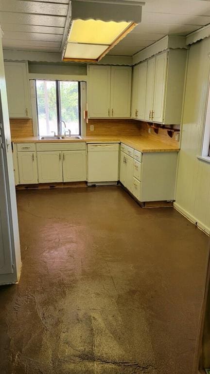 kitchen featuring sink and dishwasher