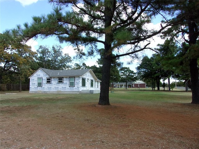 33322 Hardesty Rd, Shawnee, OK 74801 - view of front of house featuring a front yard