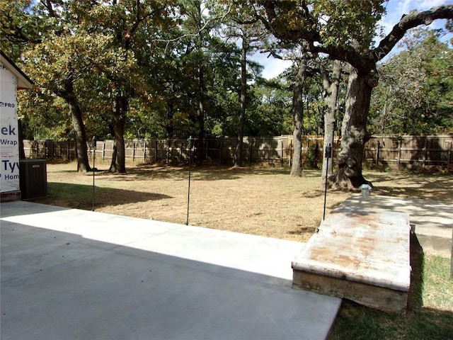 33322 Hardesty Rd, Shawnee, OK 74801 - fenced backyard with a patio