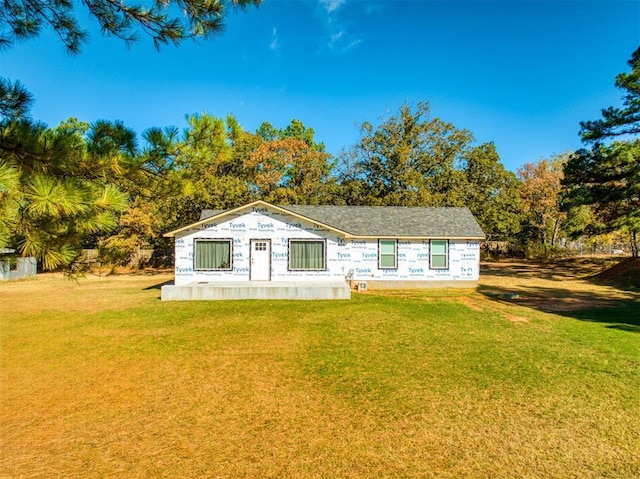 33322 Hardesty Rd, Shawnee, OK 74801 - view of front of house featuring a front lawn