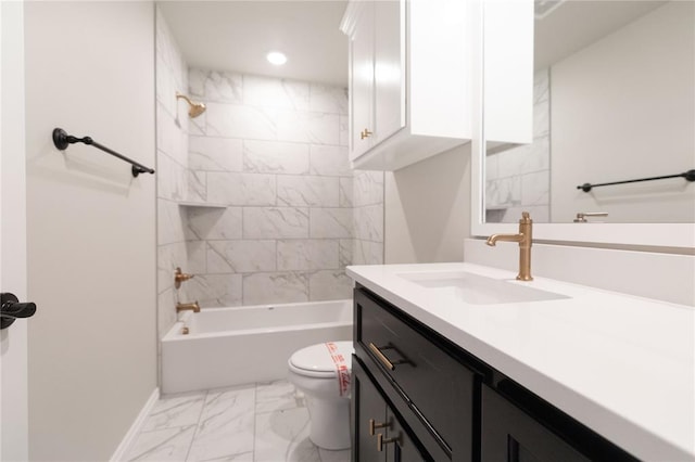 full bathroom featuring marble finish floor, recessed lighting, toilet, vanity, and baseboards