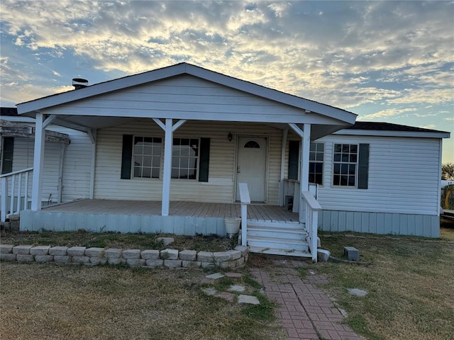 view of front of house featuring a porch