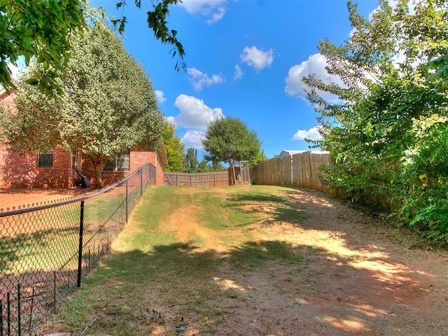 3393 Creek View Ct, Newcastle, OK 73065 - view of yard