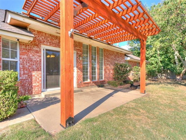 view of patio featuring a pergola