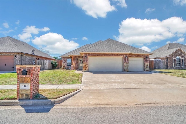 view of front of home with a front lawn