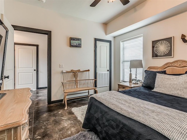 bedroom with ceiling fan