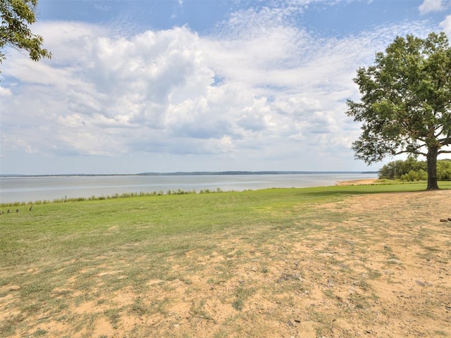 view of yard with a water view