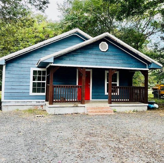 bungalow-style house featuring covered porch