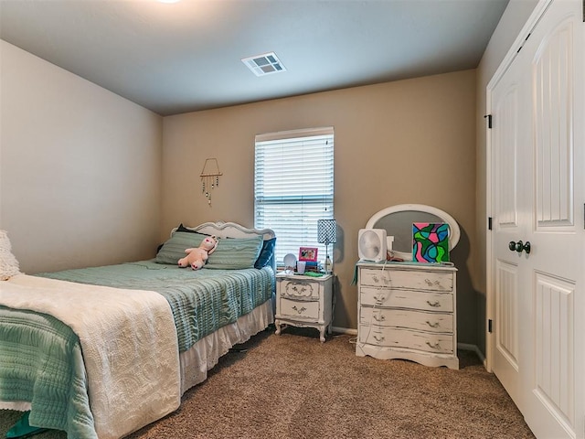 bedroom with carpet