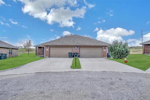 view of front facade with a front yard