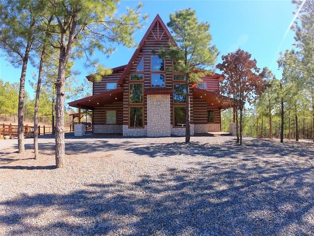 view of front of property