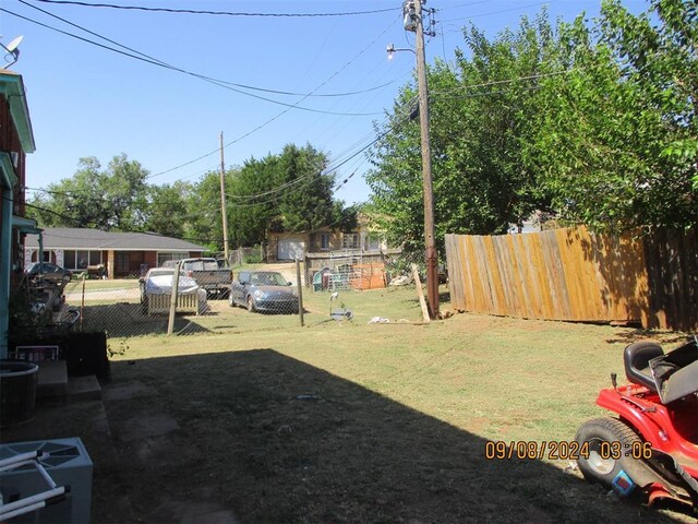 2714 N Lyon Dr, Oklahoma City, OK 73107 - photo 29