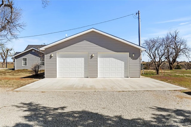 24484 E 990th Rd, Weatherford, OK 73096 - view of garage