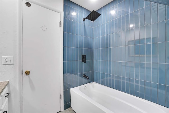 1405 Rosehaven Dr, Altus, OK 73521 - full bath featuring shower / tub combination and vanity