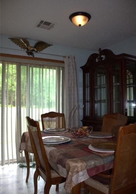 303 E 10th St, Broken Bow, OK 74728 - photo 4