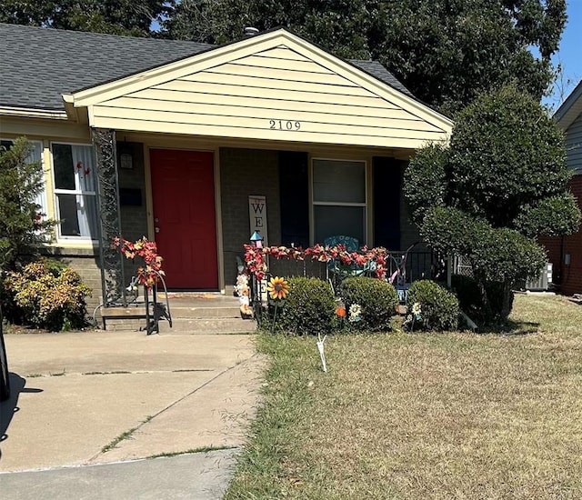 view of front of house