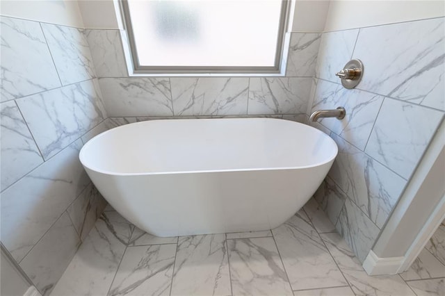 bathroom featuring a bathing tub