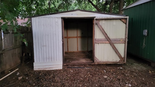 view of outbuilding