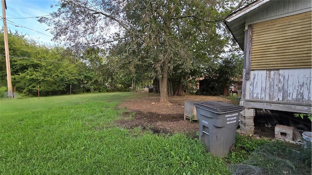 618 S Wewoka Ave, Wewoka, OK 74884 - view of yard