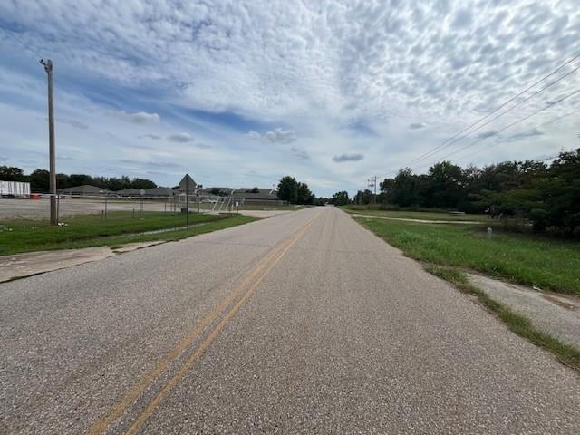 300 S Kennedy Ave, Shawnee, OK 74801 - photo 3