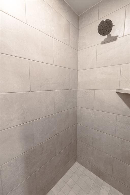 14109 Birch Ln, Edmond, OK 73049 - full bath with a tile shower