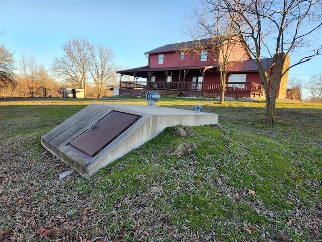 entry to storm shelter with a yard