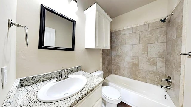 11221 Coachmans Rd, Yukon, OK 73099 - bathroom with vanity and shower / bathtub combination