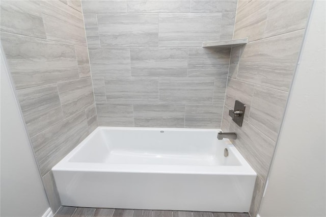 bathroom with shower / washtub combination