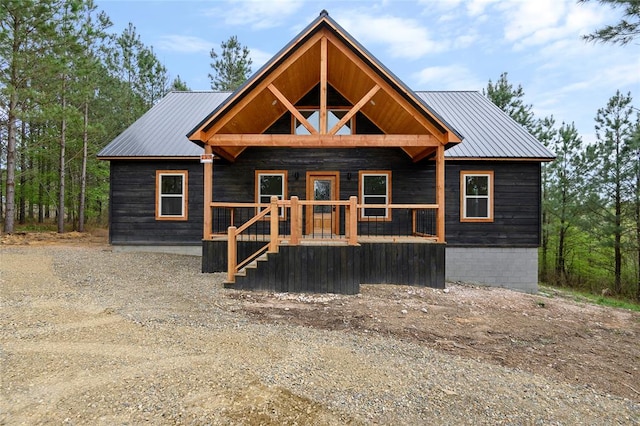 view of front of house featuring covered porch