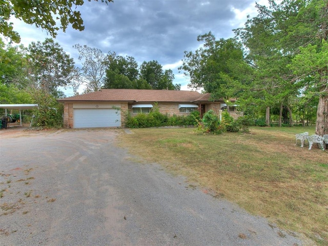 single story home featuring a garage