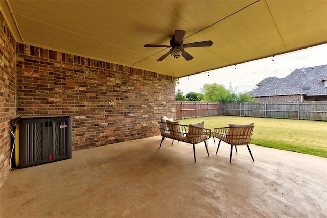 view of patio with ceiling fan