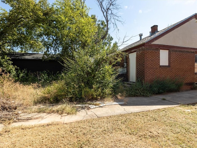 view of side of property