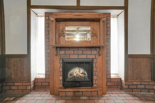 room details featuring a fireplace