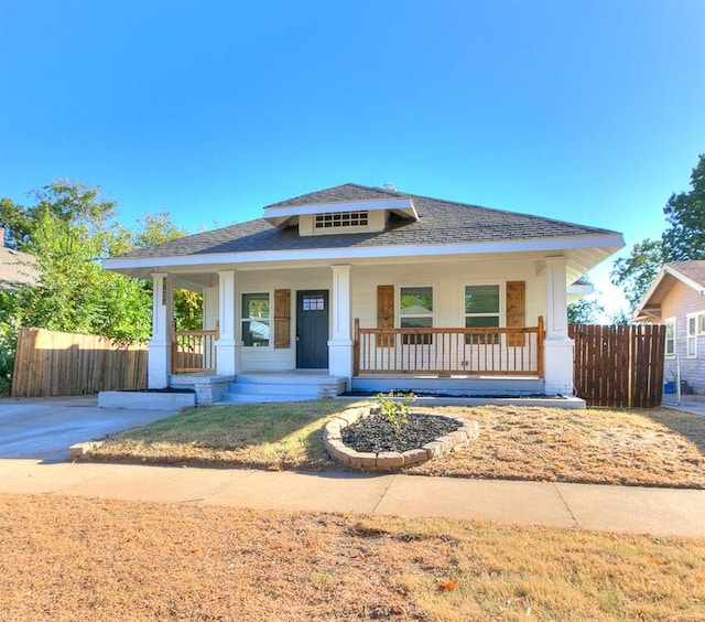 view of front of home featuring covered porch