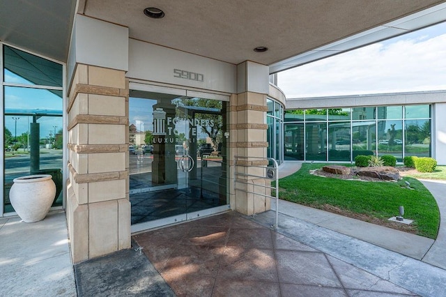 view of property entrance