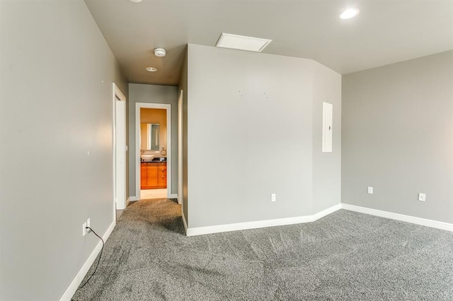 unfurnished room with carpet flooring